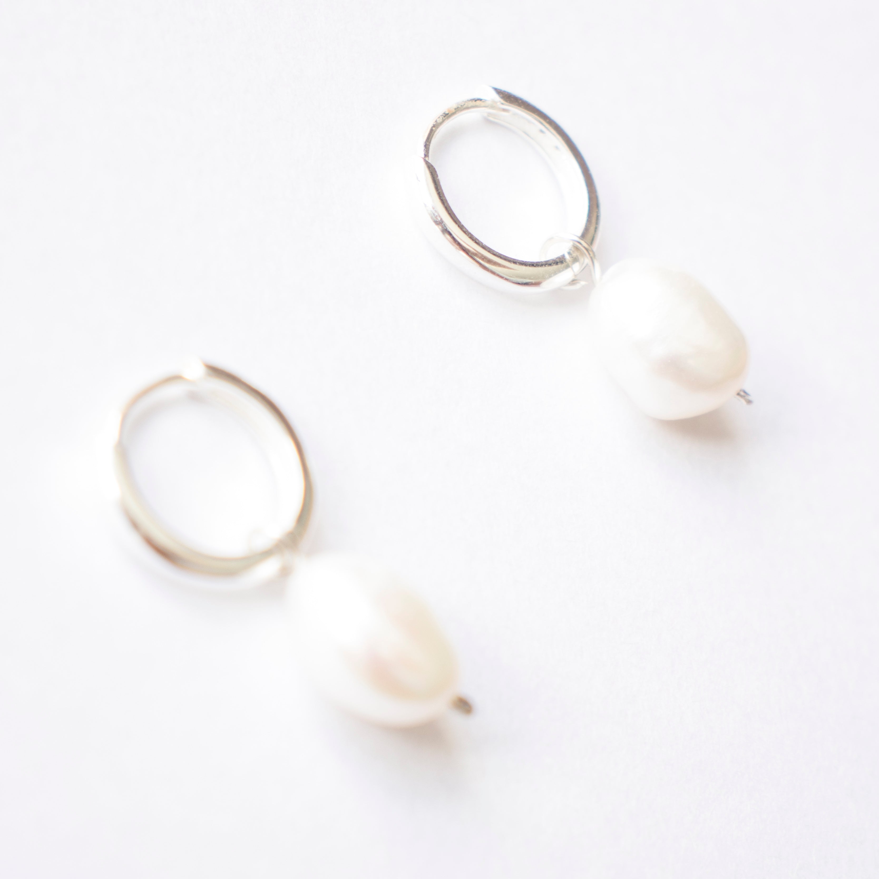 Classic Pearl | Earrings